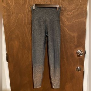 Beyond Yoga Grey Leggings With Copper Dip